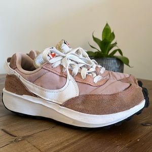 Nike Waffle Debut- pink Oxford size 6